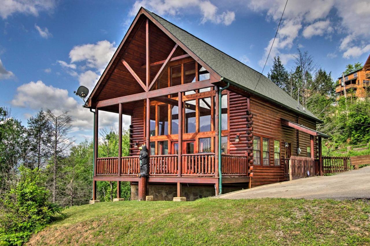 Expansive Gatlinburg Cabin Hot Tub, Deck And Grill! ภายนอก รูปภาพ