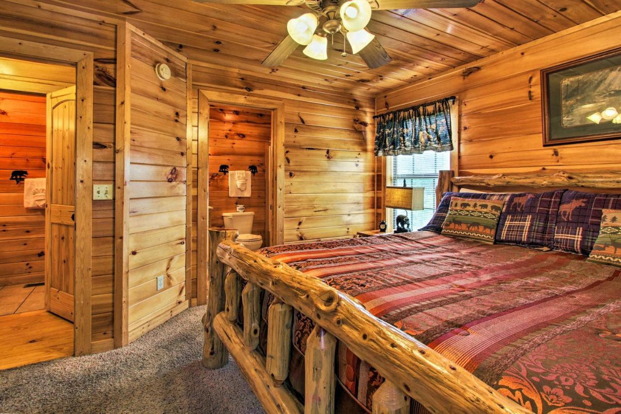 Expansive Gatlinburg Cabin Hot Tub, Deck And Grill! ภายนอก รูปภาพ